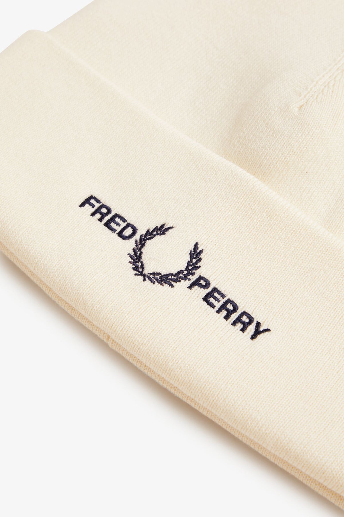 GRAPHIC FLP BEANIE - ECRU/DK AIRFORCE