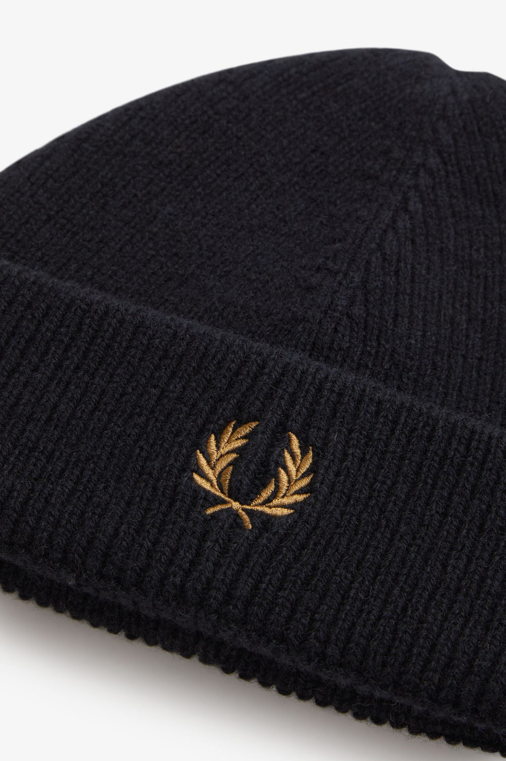 CLASSIC WOOL BEANIE - BLACK