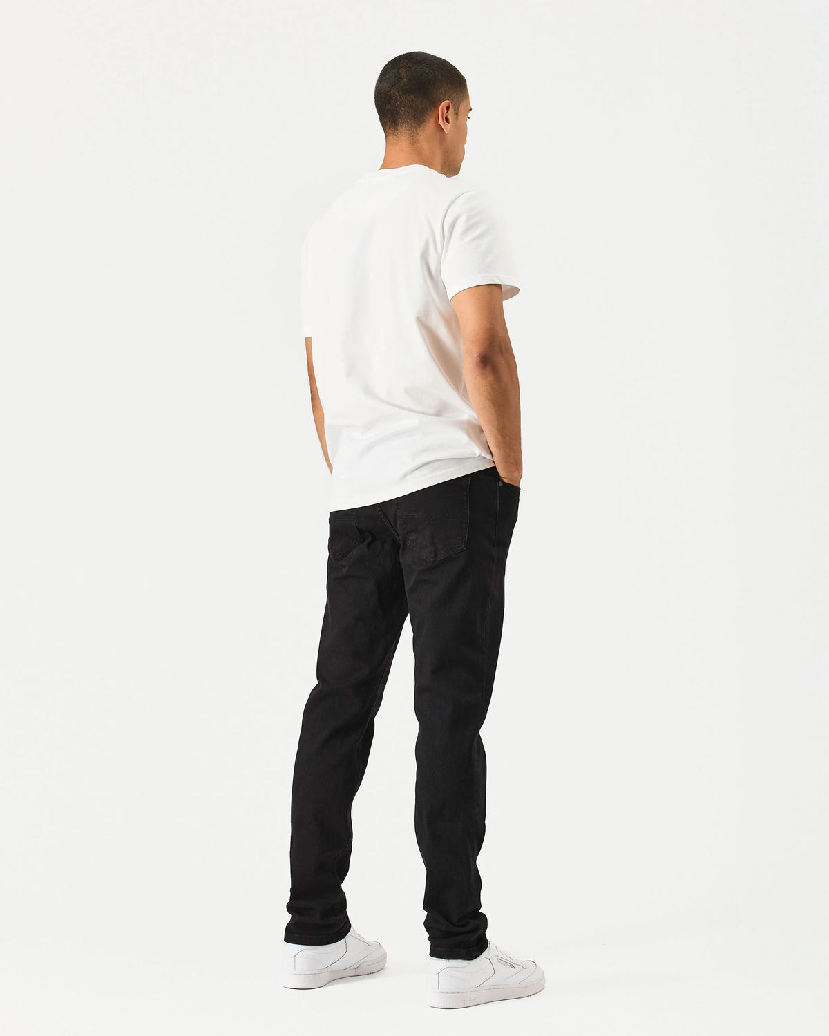 TAPERED FIT - BLACK