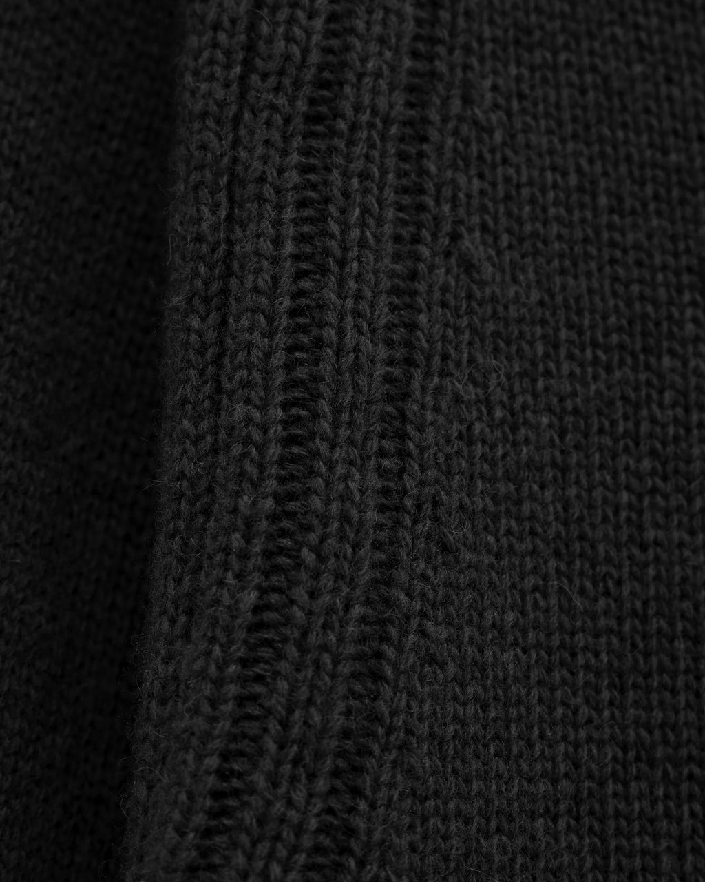 ZAGREB - BLACK