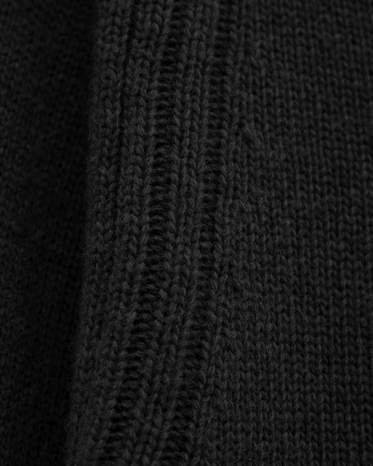 ZAGREB - BLACK
