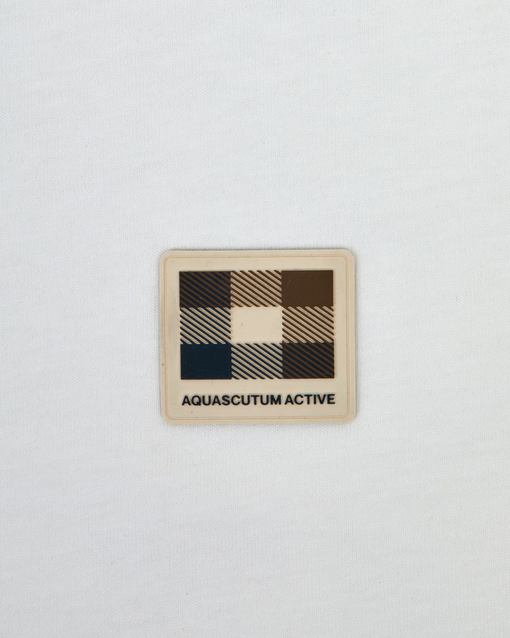 BADGE T-SHIRT